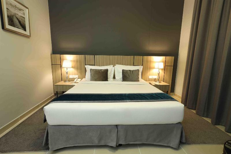 Fortis Hotel image
