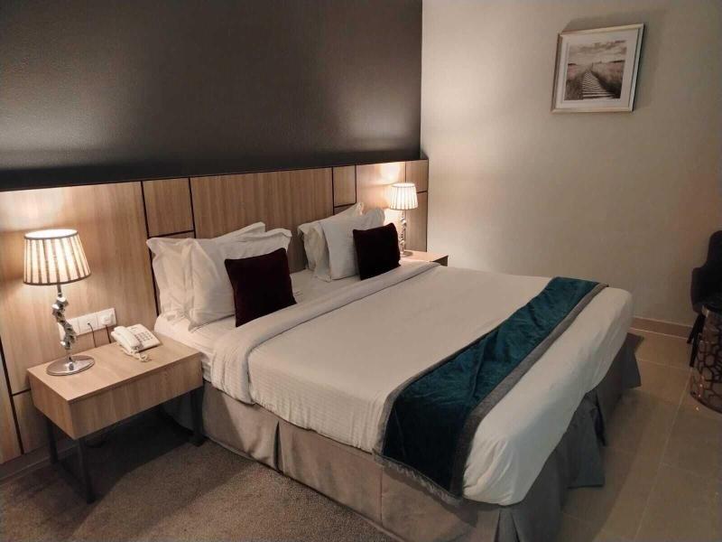 Fortis Hotel image