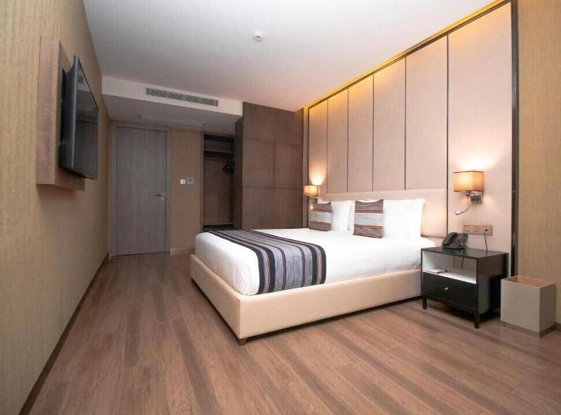 Cika Golden Hotel And Suites image