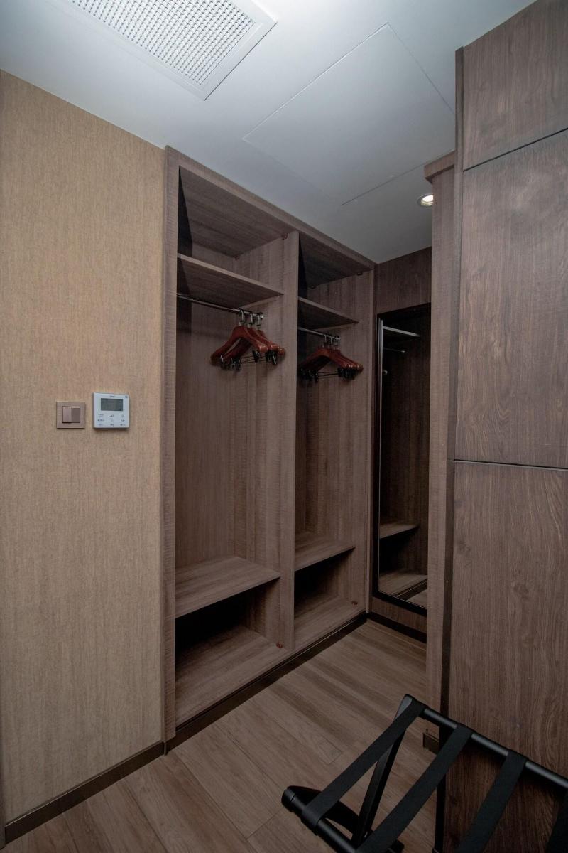 Cika Golden Hotel And Suites image