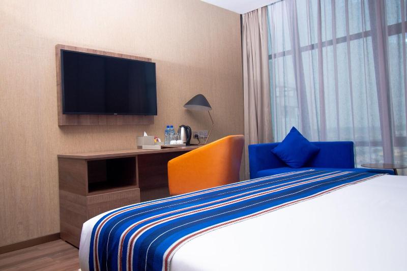 Cika Golden Hotel And Suites image