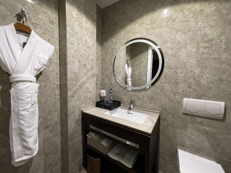 Cika Golden Hotel And Suites image