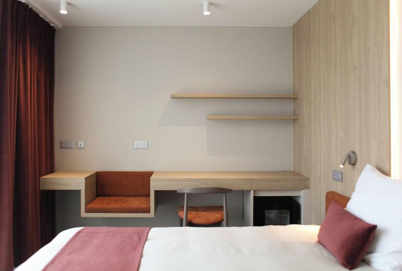 Hotel Les Fines Gueules image