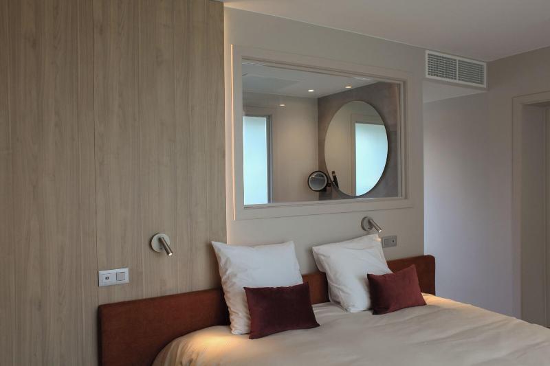 Hotel Les Fines Gueules image