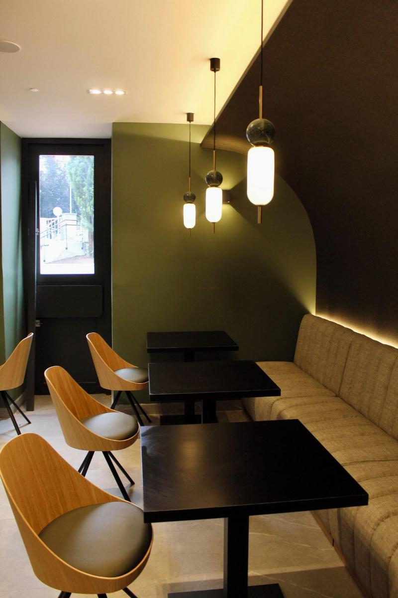 Hotel Mondraga N image