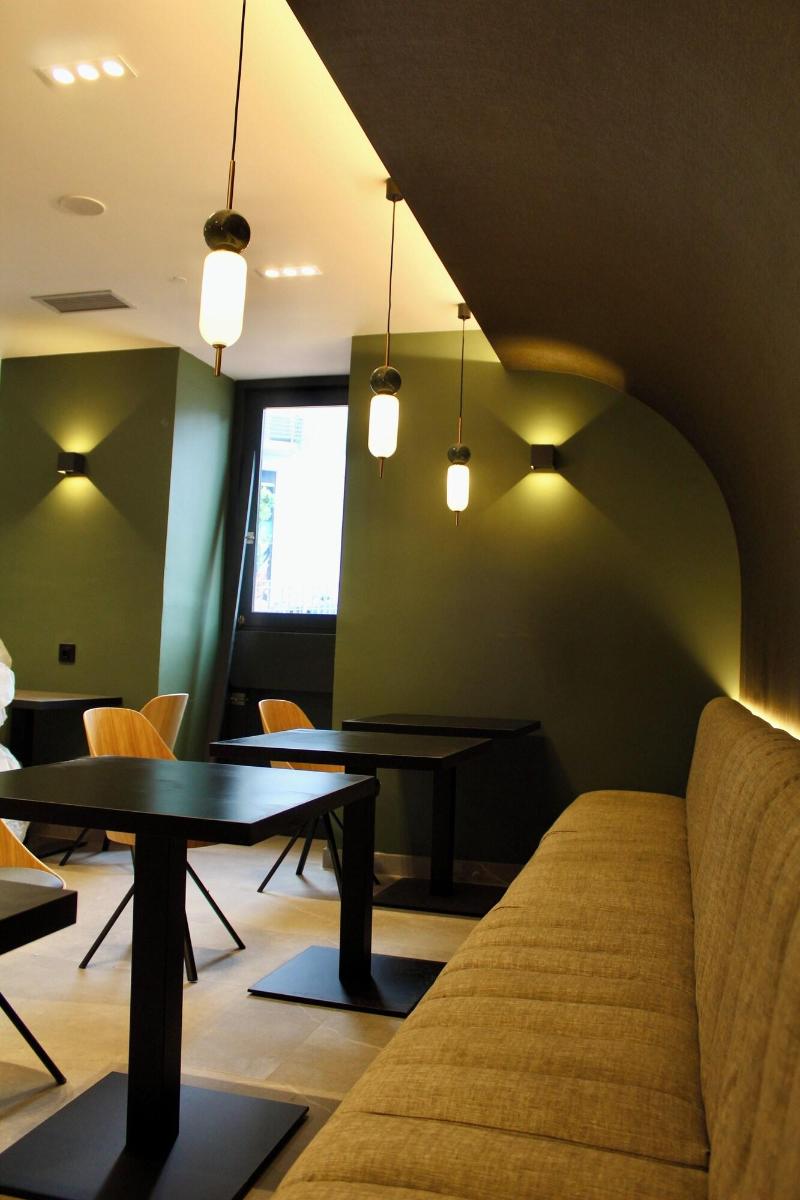 Hotel Mondraga N image