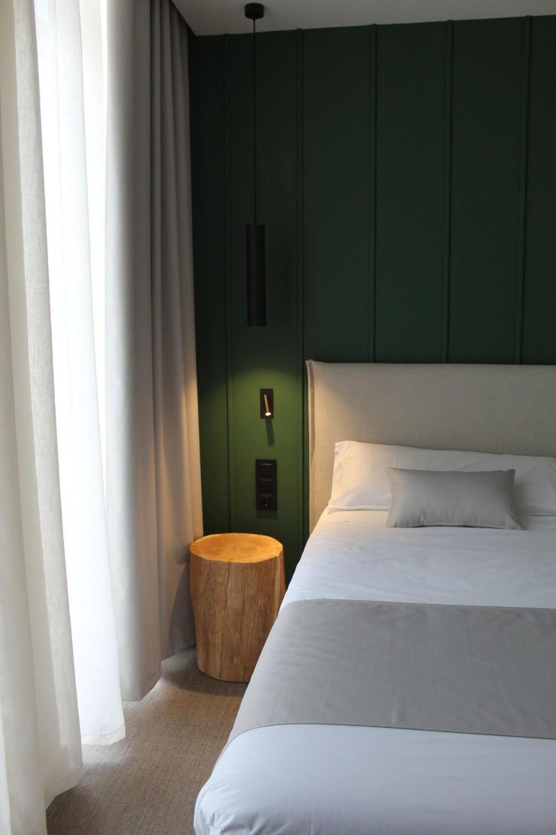 Hotel Mondraga N image