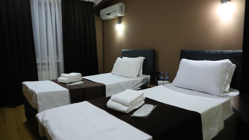Grand Avenue Hotel image