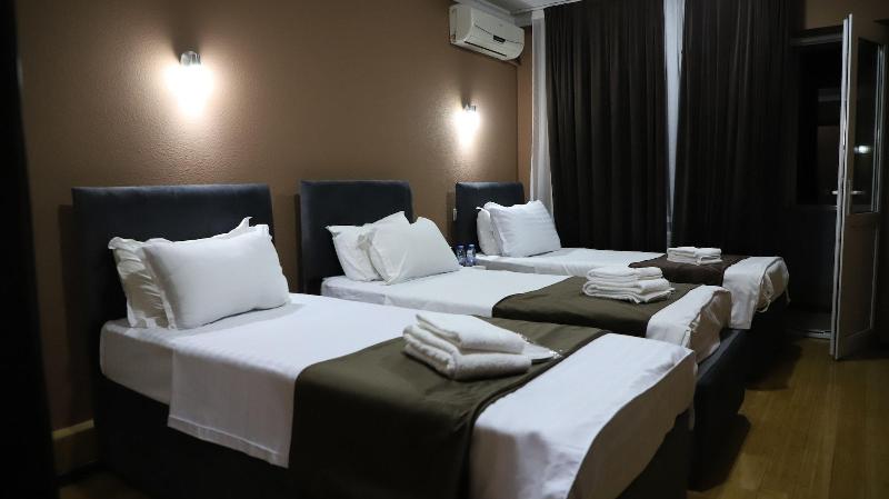 Grand Avenue Hotel image