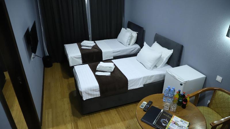 Grand Avenue Hotel image