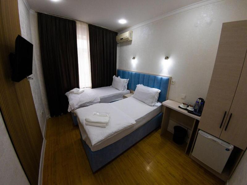 Grand Avenue Hotel image
