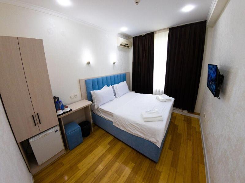 Grand Avenue Hotel image