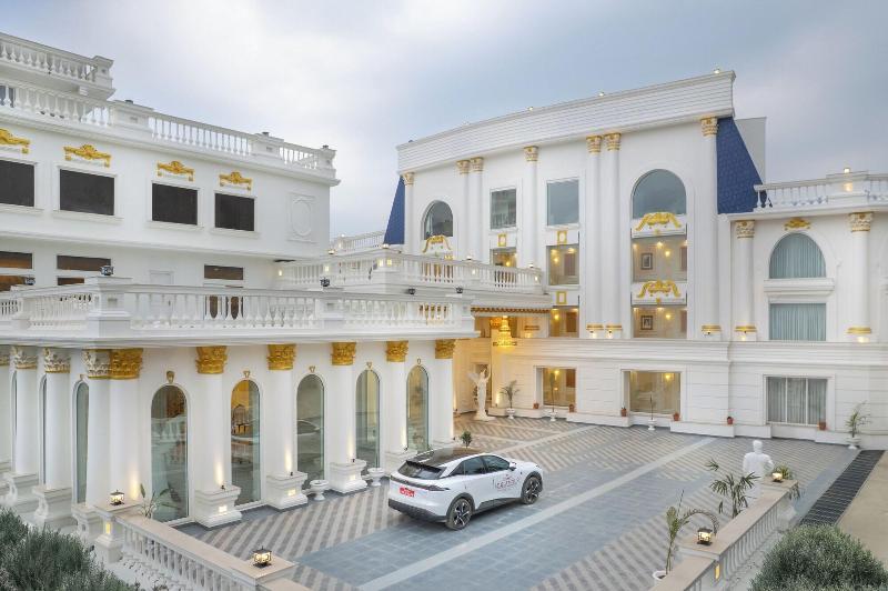 Le Glamour Luxury Resort And Wellness Spa Pvt Ltd image