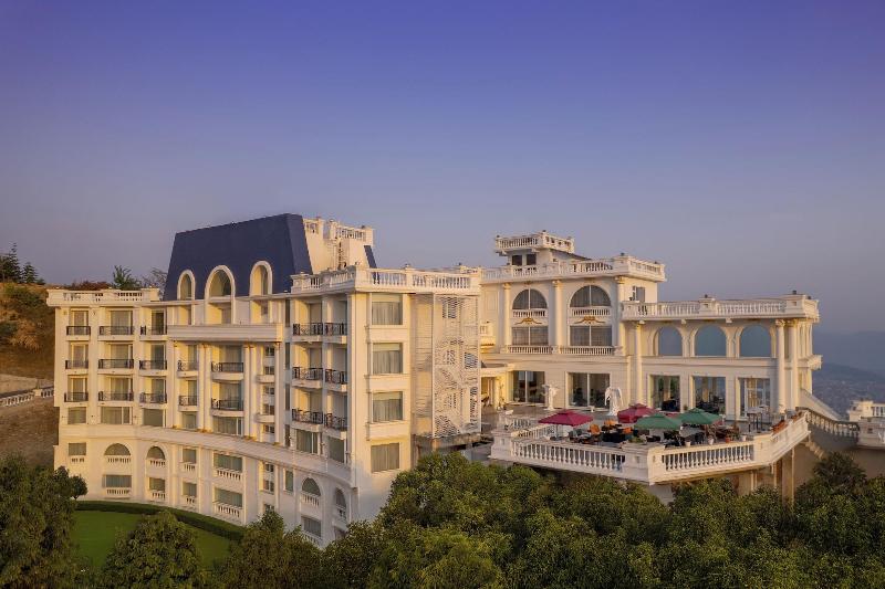 Le Glamour Luxury Resort And Wellness Spa Pvt Ltd image