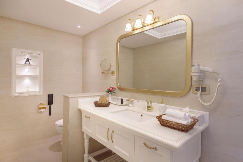 Le Glamour Luxury Resort And Wellness Spa Pvt Ltd image