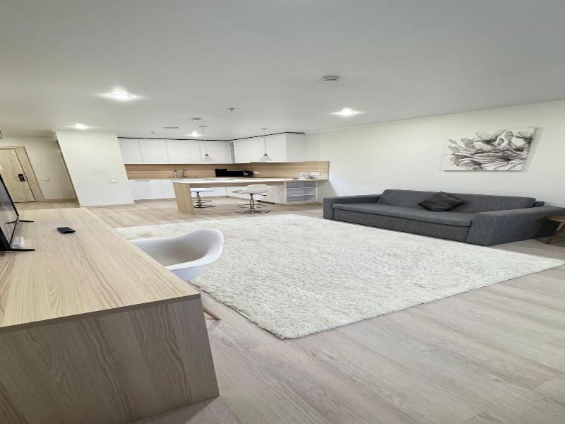 Yes Apartments By Botanical Garden image