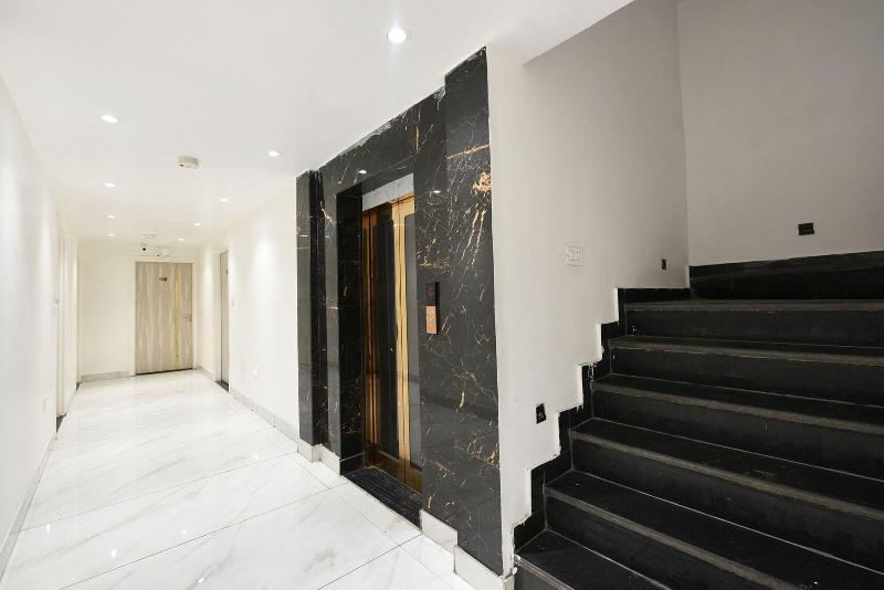 Fabhotel Luxury Inn Adarsh Nagar image