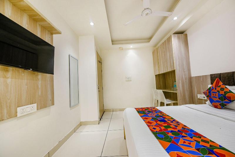 Fabhotel Luxury Inn Adarsh Nagar image