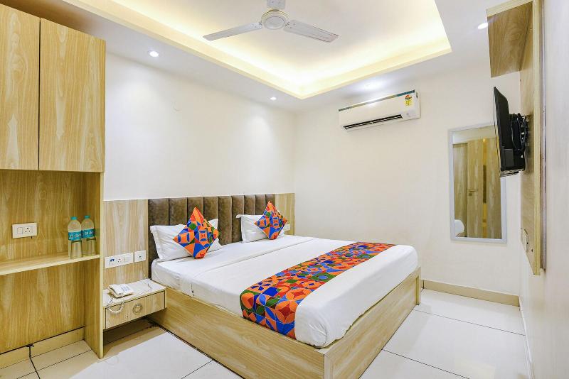 Fabhotel Luxury Inn Adarsh Nagar image