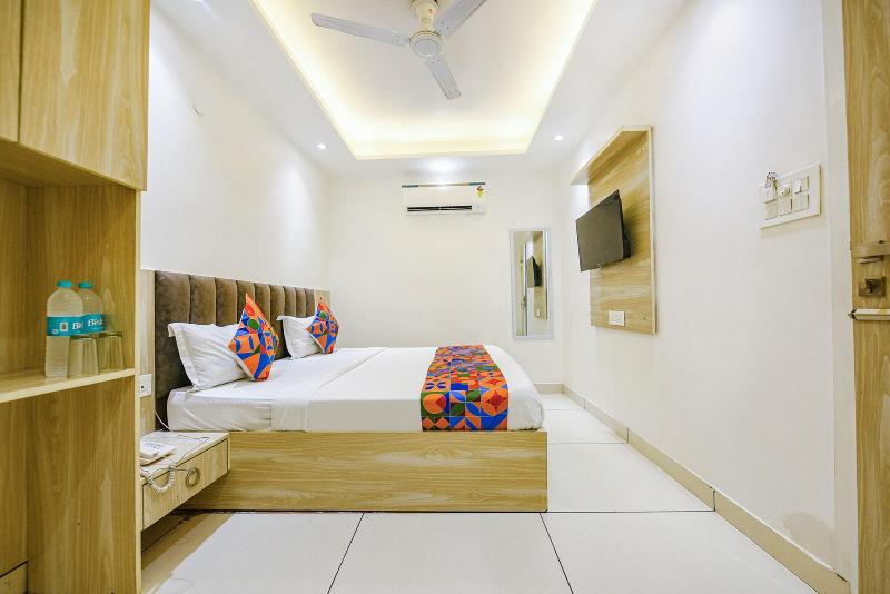 Fabhotel Luxury Inn Adarsh Nagar image