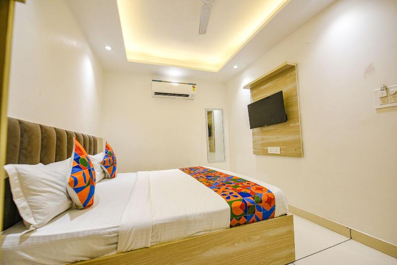 Fabhotel Luxury Inn Adarsh Nagar image