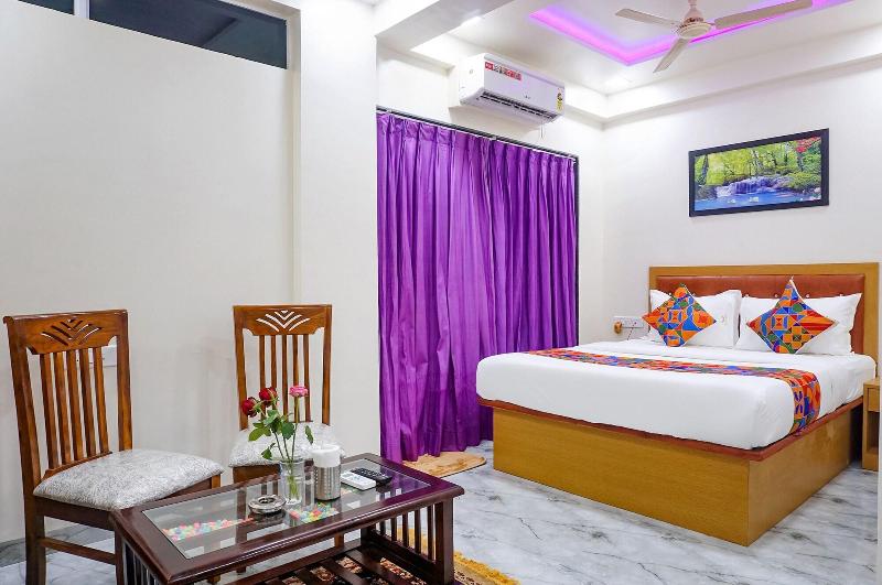 Fabhotel Falcon Executive image