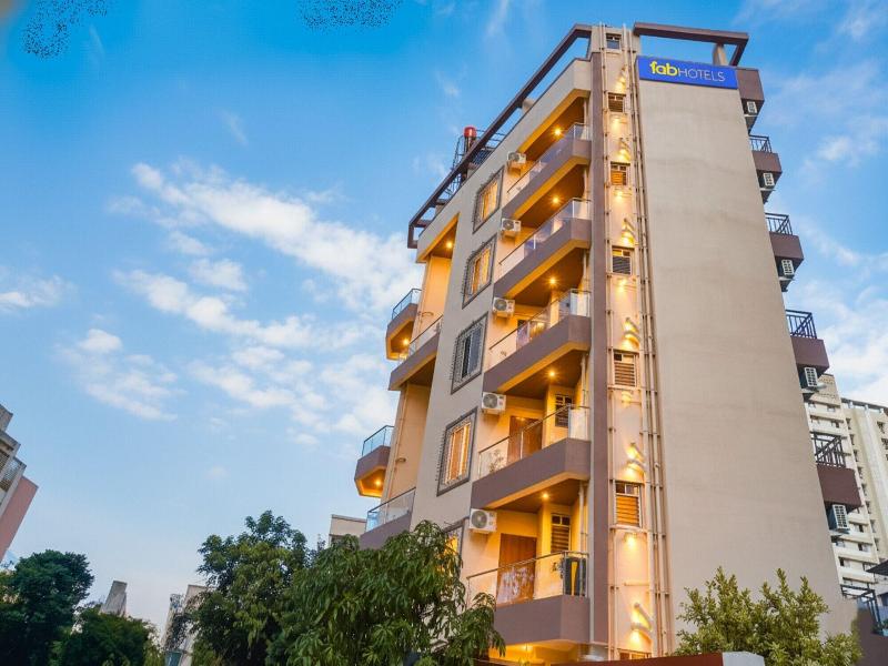 Fabhotel Falcon Executive image