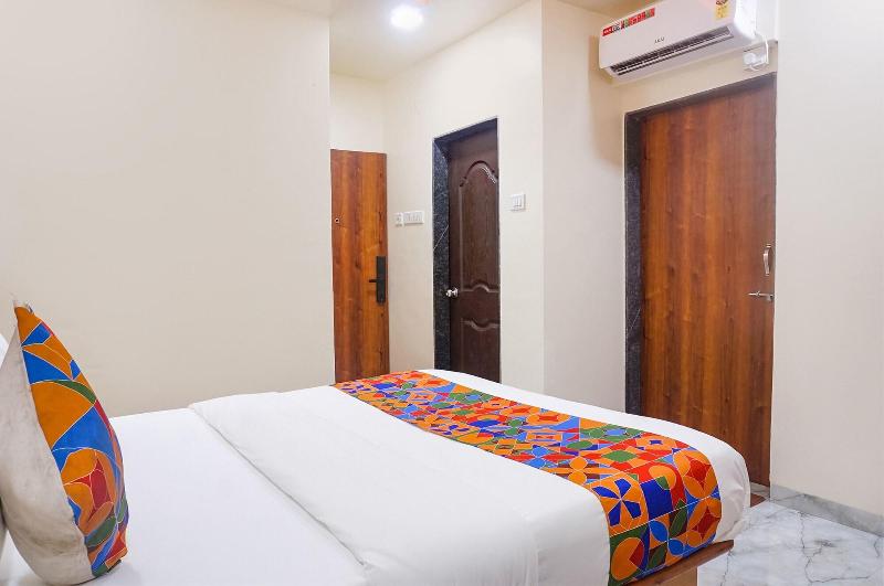 Fabhotel Falcon Executive image