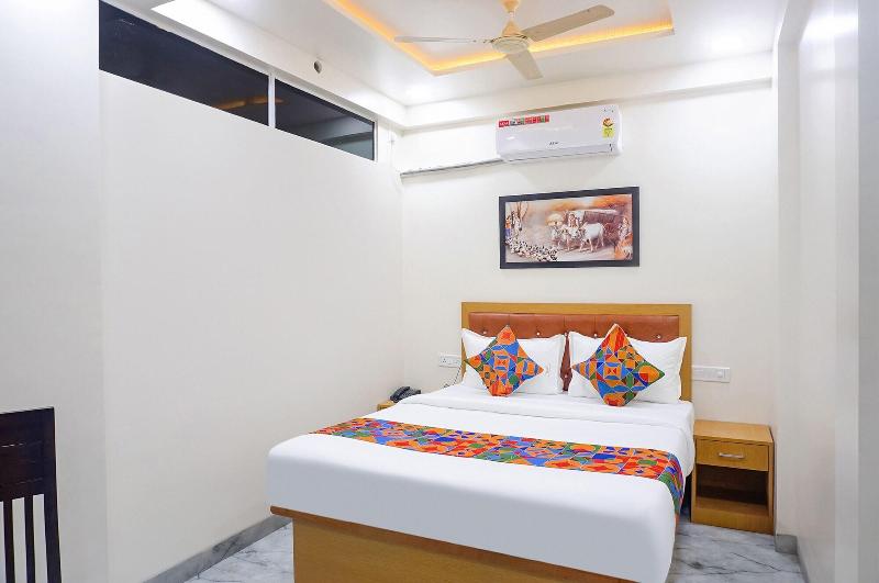 Fabhotel Falcon Executive image