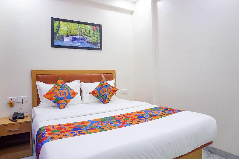 Fabhotel Falcon Executive image