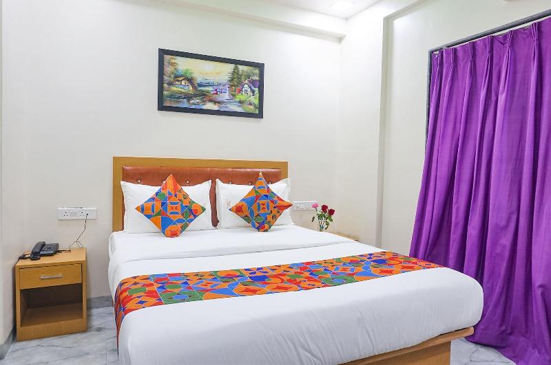 Fabhotel Falcon Executive image