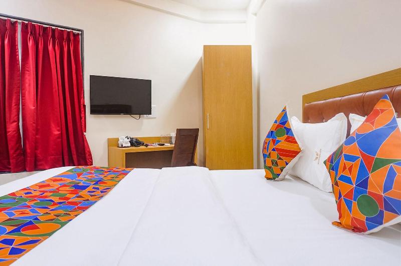 Fabhotel Falcon Executive image