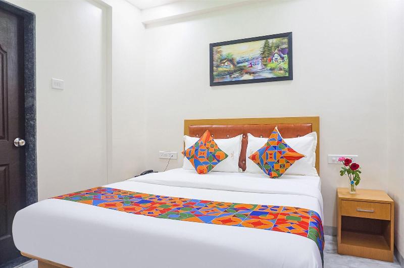 Fabhotel Falcon Executive image
