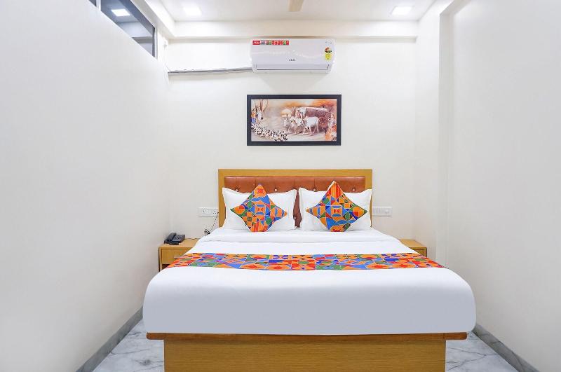 Fabhotel Falcon Executive image