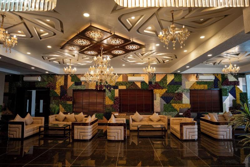 Hotel Grand Sarowar image