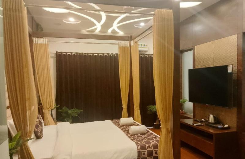 Hotel Grand Sarowar image