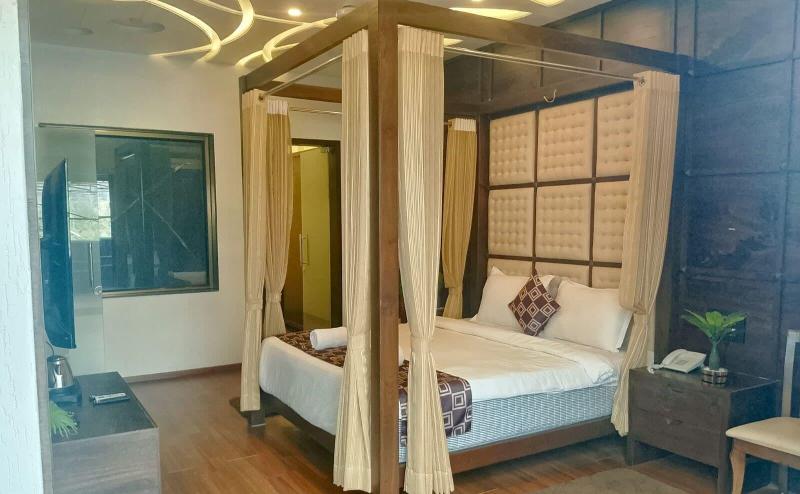 Hotel Grand Sarowar image