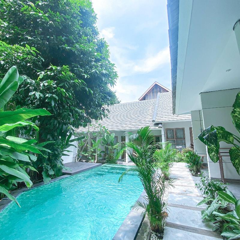Manuver Surf And Stay Uluwatu Bali image