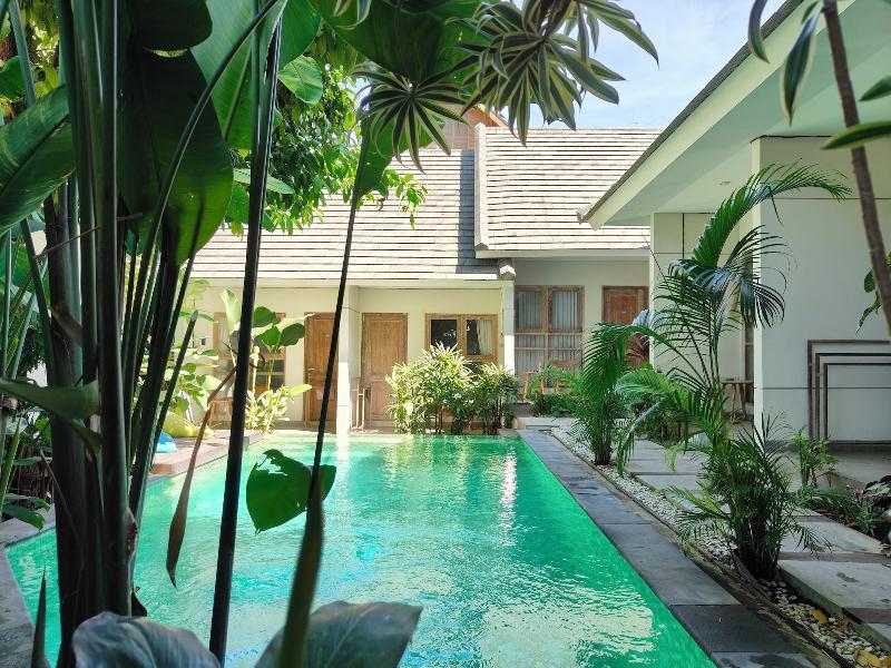 Manuver Surf And Stay Uluwatu Bali image