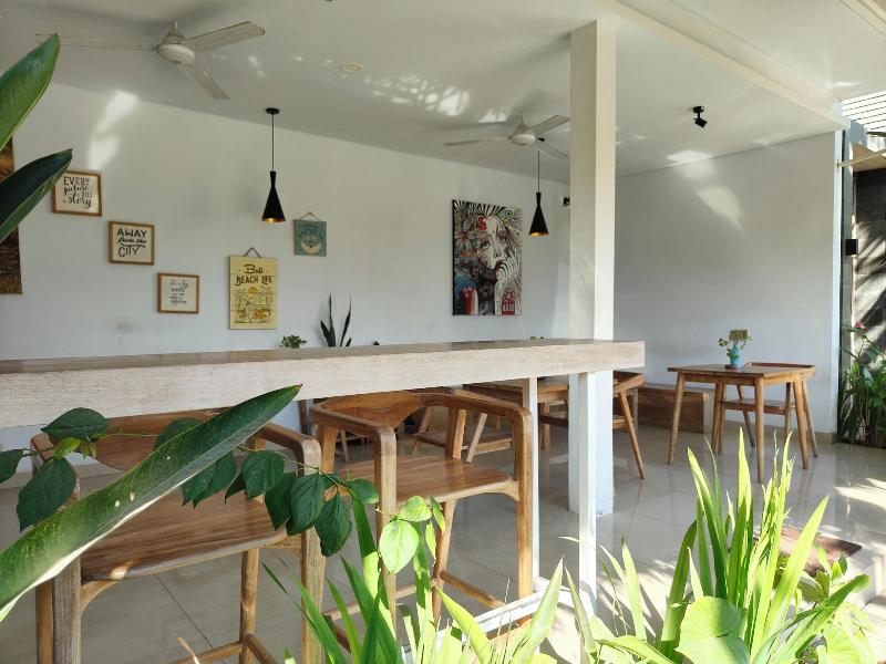 Manuver Surf And Stay Uluwatu Bali image