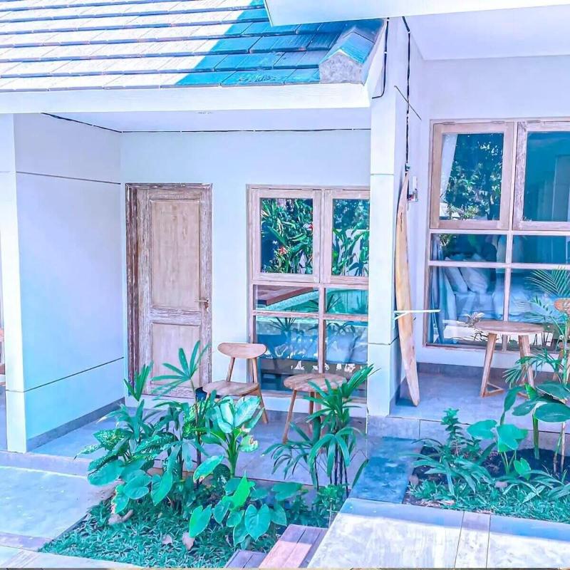 Manuver Surf And Stay Uluwatu Bali image