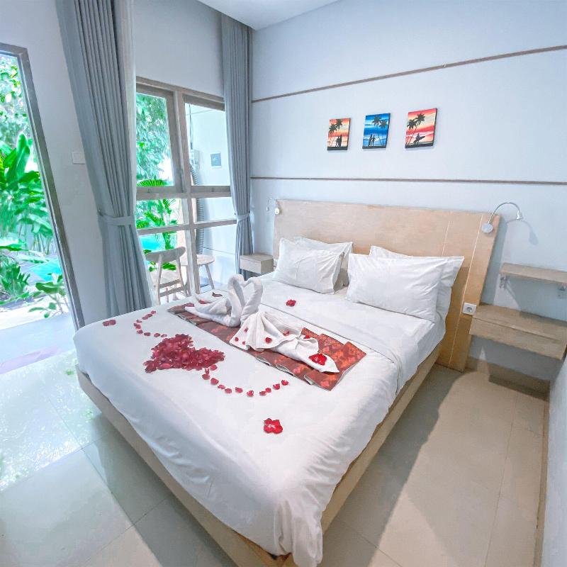 Manuver Surf And Stay Uluwatu Bali image