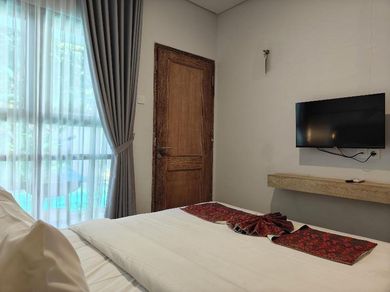 Manuver Surf And Stay Uluwatu Bali image