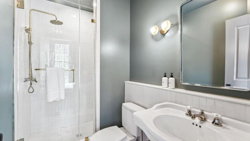 The Mary Beth Hotel Gallery image