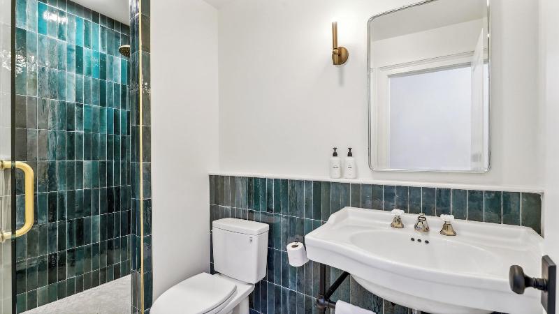 The Mary Beth Hotel Gallery image