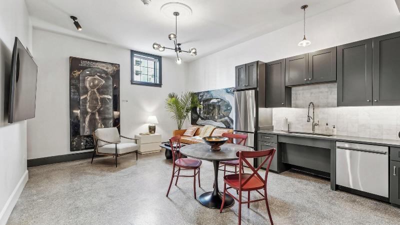 The Mary Beth Hotel Gallery image