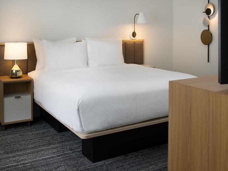 Towneplace Suites By Marriott Eugene image