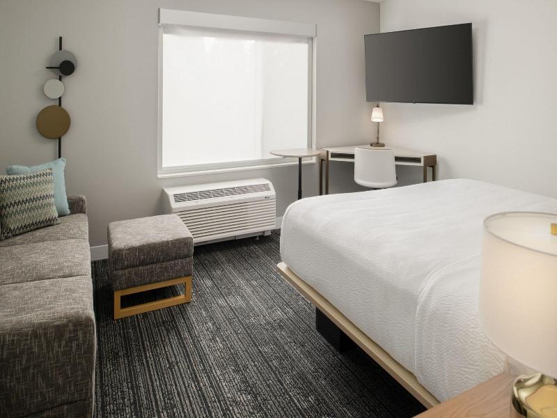 Towneplace Suites By Marriott Eugene image
