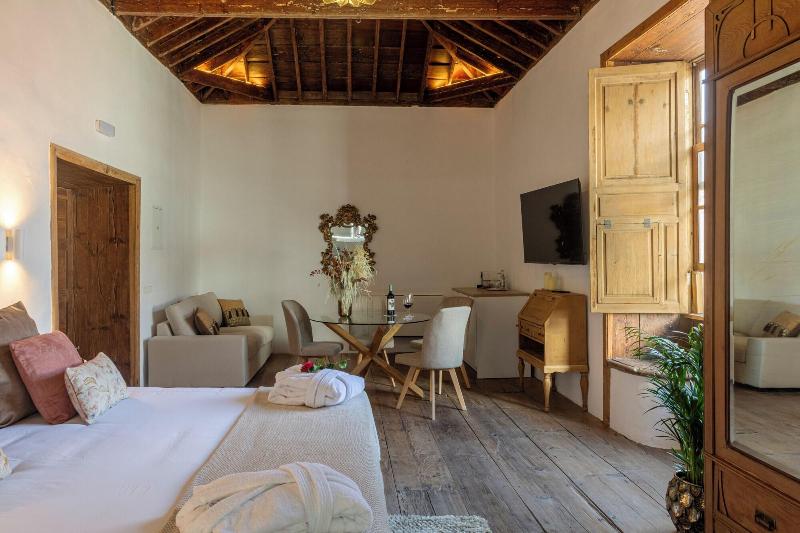 Hotel Emblema Tico La Casa De La Camelia image