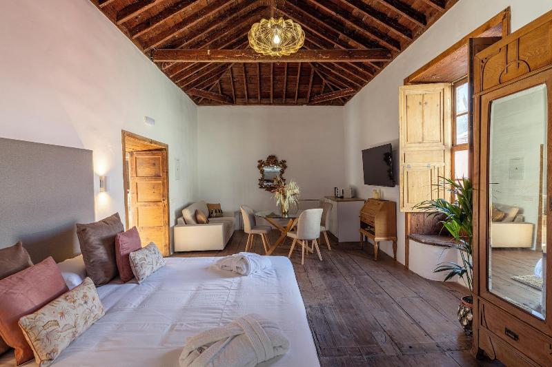 Hotel Emblema Tico La Casa De La Camelia image